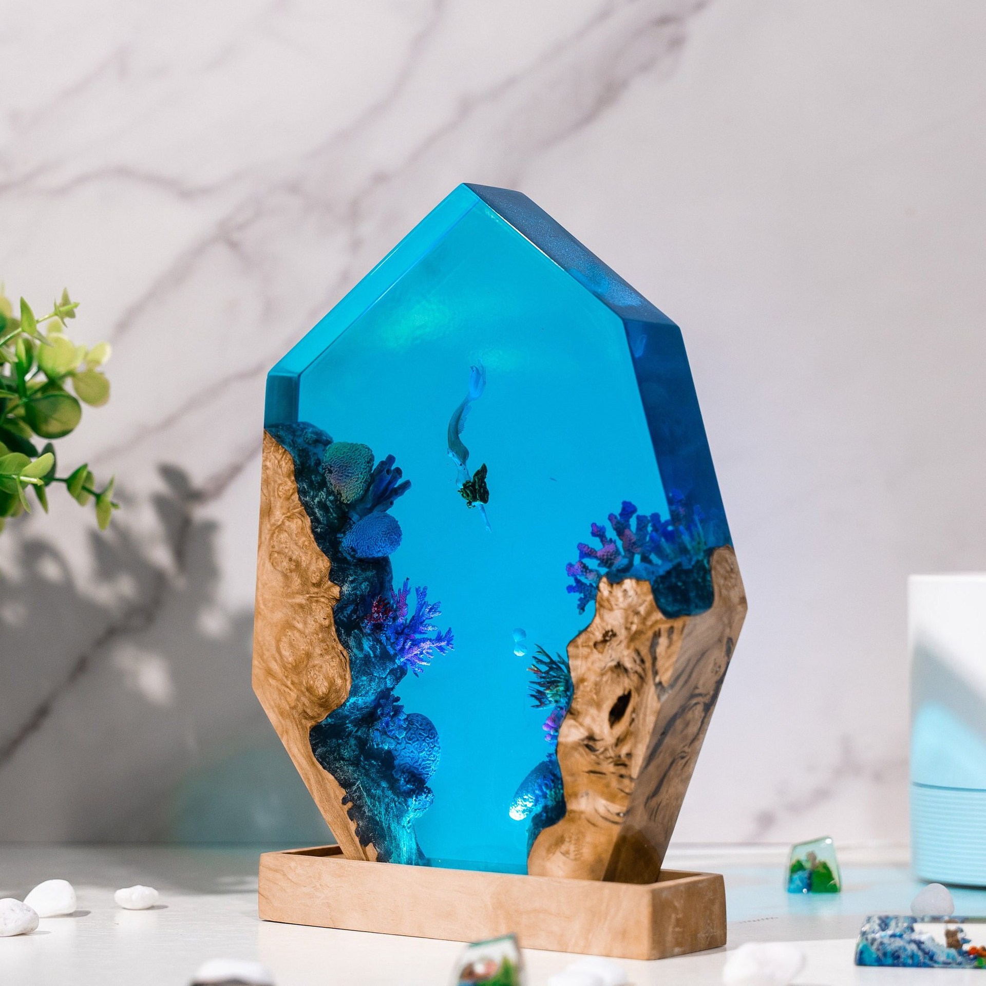 Customized Items Resin Table L - Lighting World Decor 评论和价格