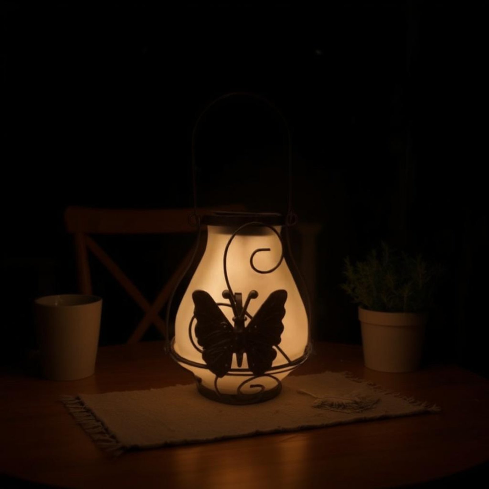Solar Butterfly Lantern Waterp - Garden Lighting Decor 评论和价格